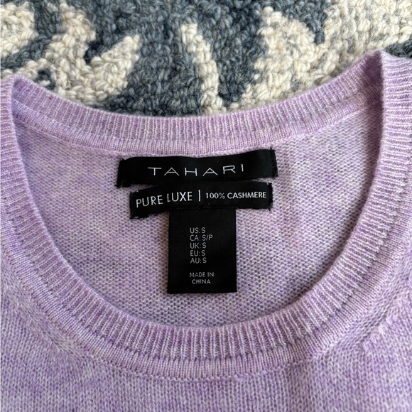 EUC Tahari cashmere lavender sweater - Picture 3 of 3